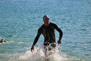 Danny Hallmén var femma upp ur vattnet efter simningen. Foto: Isabella Ackeräng