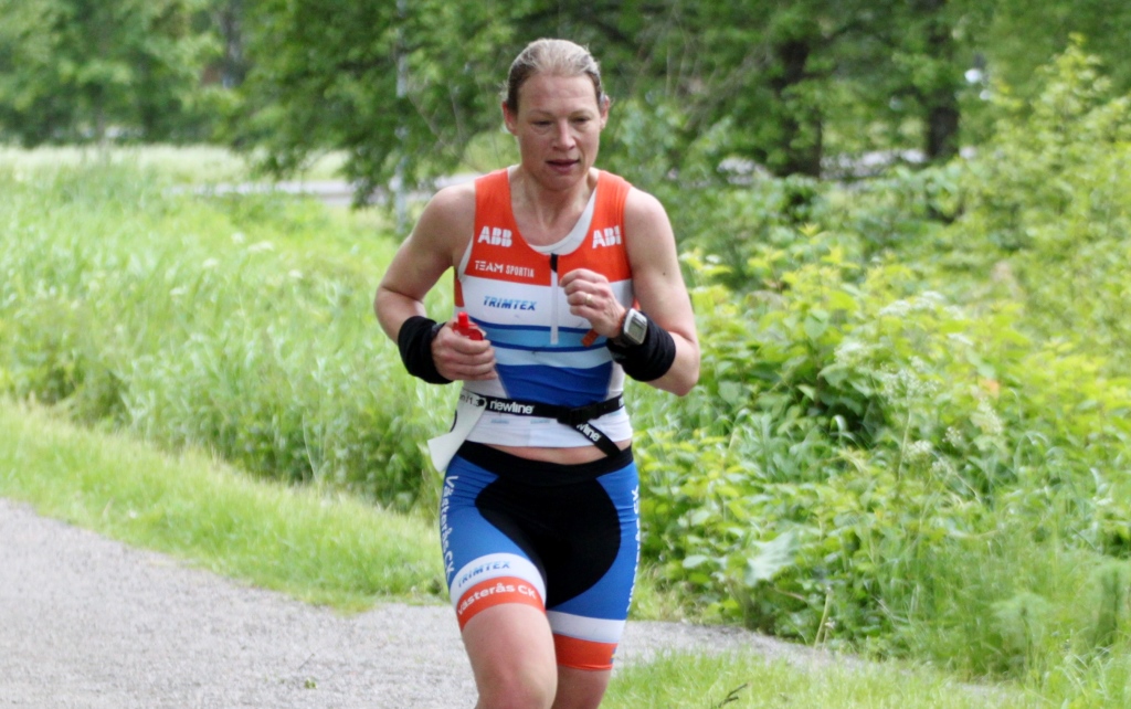 Bra tryck. Gunilla Cedergren ut på sista varvet.  Foto: Maria Åström
