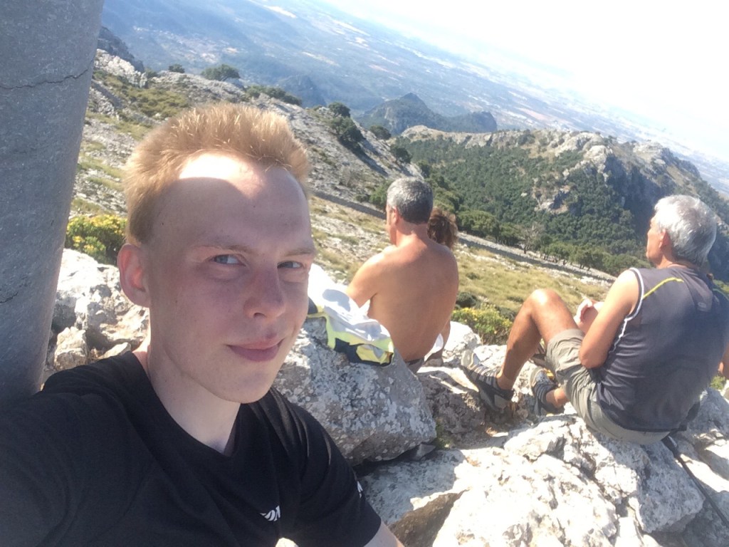 Sprang vertikala kilometern, Deià-Teix, utom tävlan. Här på toppen. Foto: Jonas Brännmyr