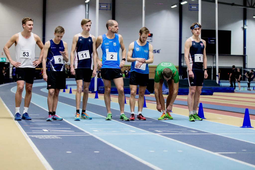 Fredrik Billström, William Fransson, William Wickholm, Erik Anfält, Mattias Nätterlund, Patrik Johansson och Martin Regborn väntar på startskottet i första heatet. Foto. Veronika LJung-Nielsen